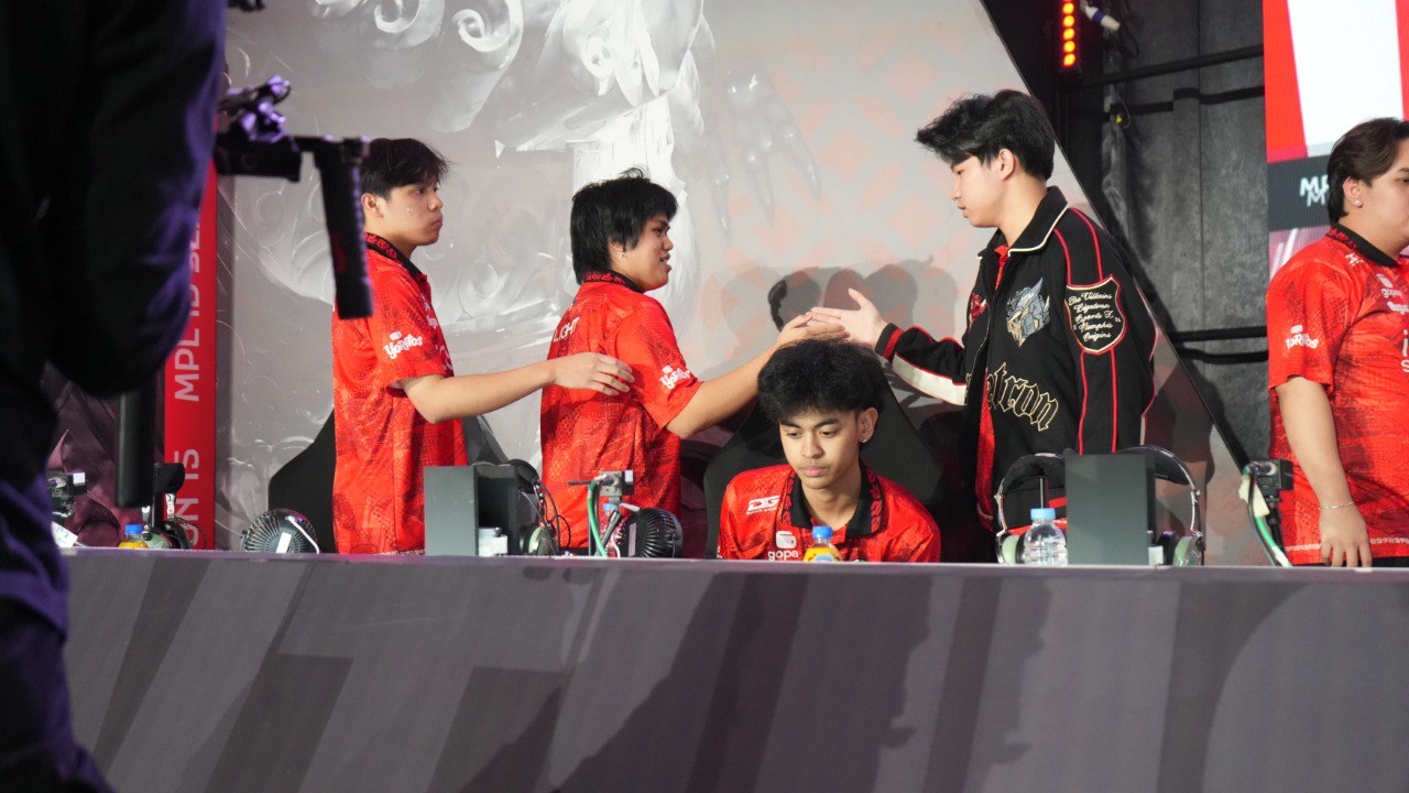 Super Kenn ‘Bullied’ After Facing Full BTR Roster | Dunia Games